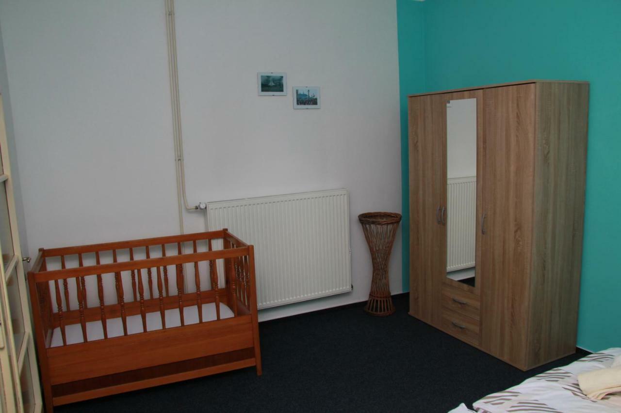 Apartman Brasov, Tyn Nad Vltavou Exterior photo