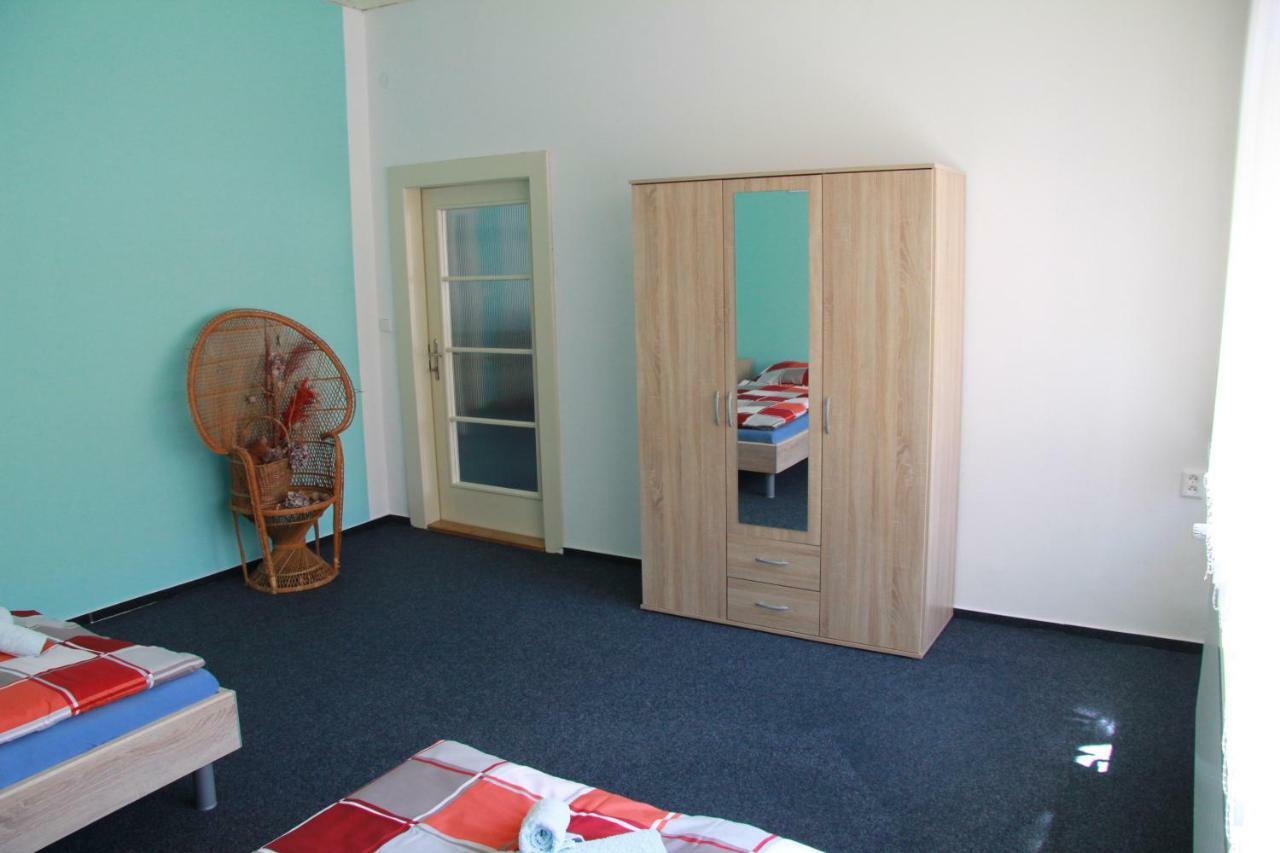 Apartman Brasov, Tyn Nad Vltavou Exterior photo